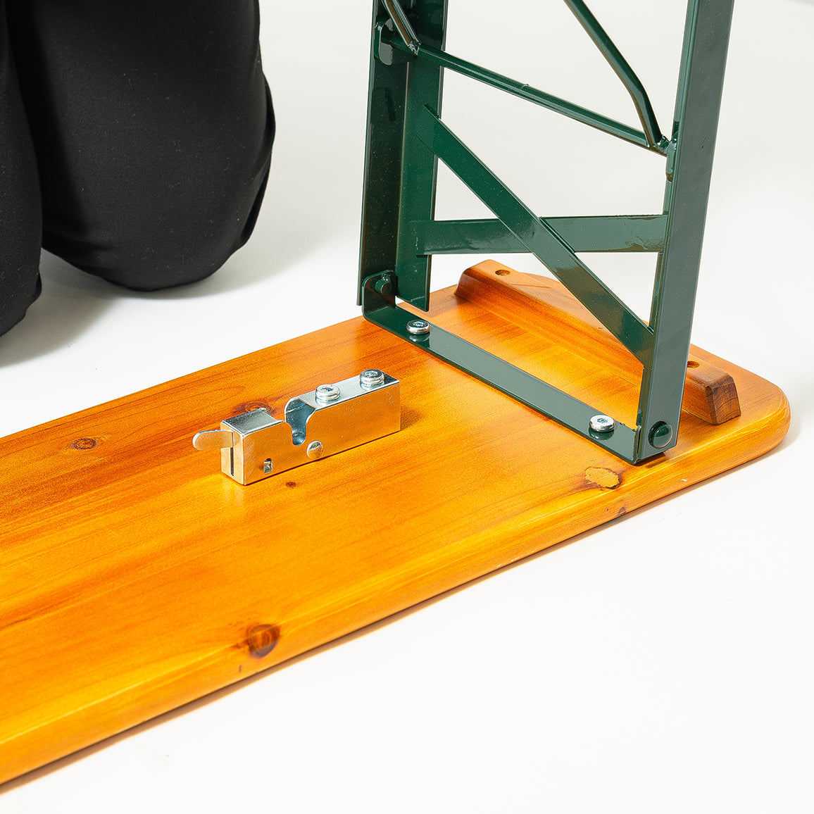 FOLDING BENCH 130