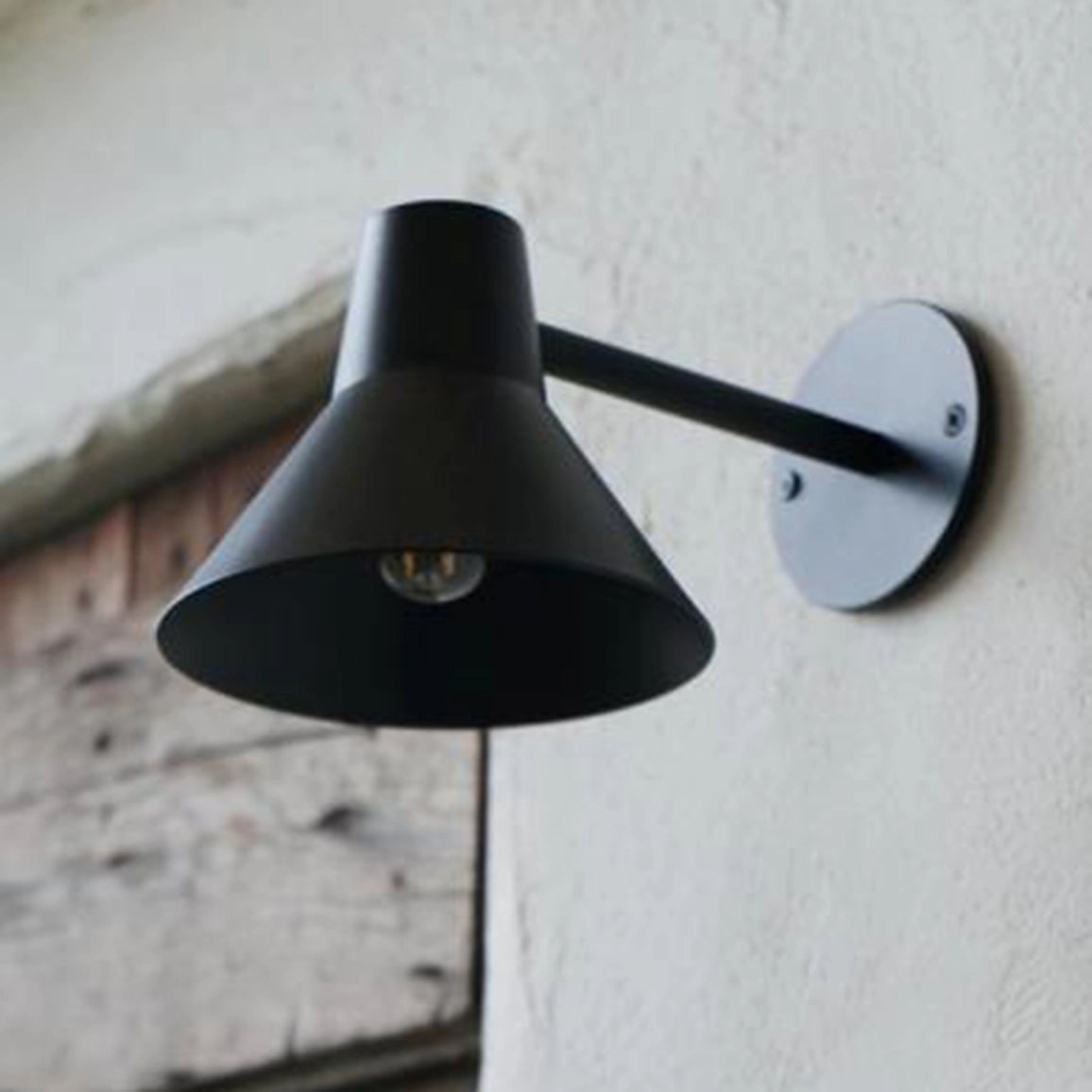 cone light (ブラック)　エントランスライト　照明