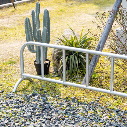 ガードフェンス　ガレージ　バリケード　フェンス