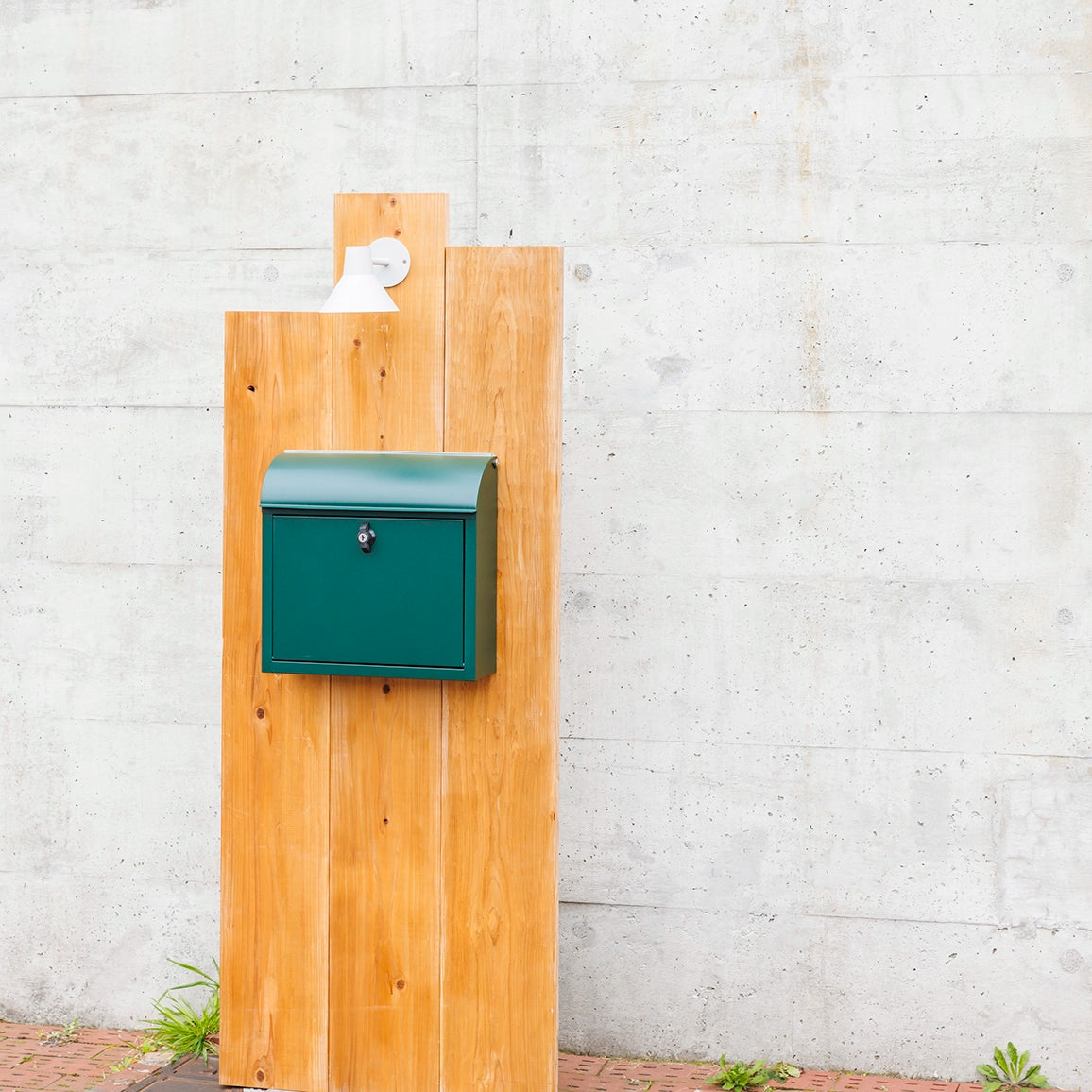 鍵付きポスト (グリーン)　メールボックス　郵便受け
